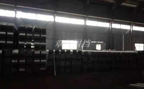 彩鋼圍擋的防水性能如何？